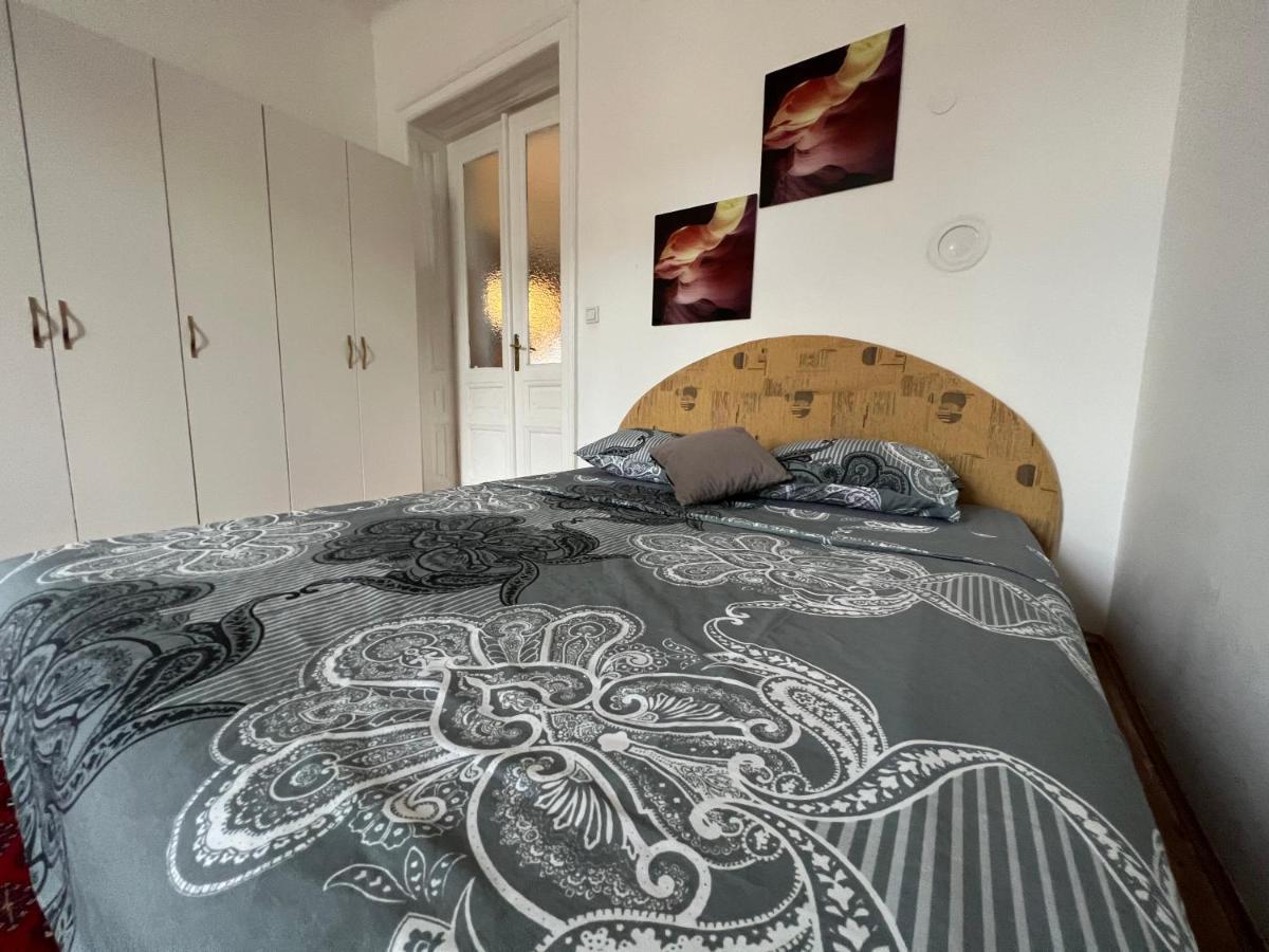 Apartman Happy Apartment ซาราเยโว ภายนอก รูปภาพ