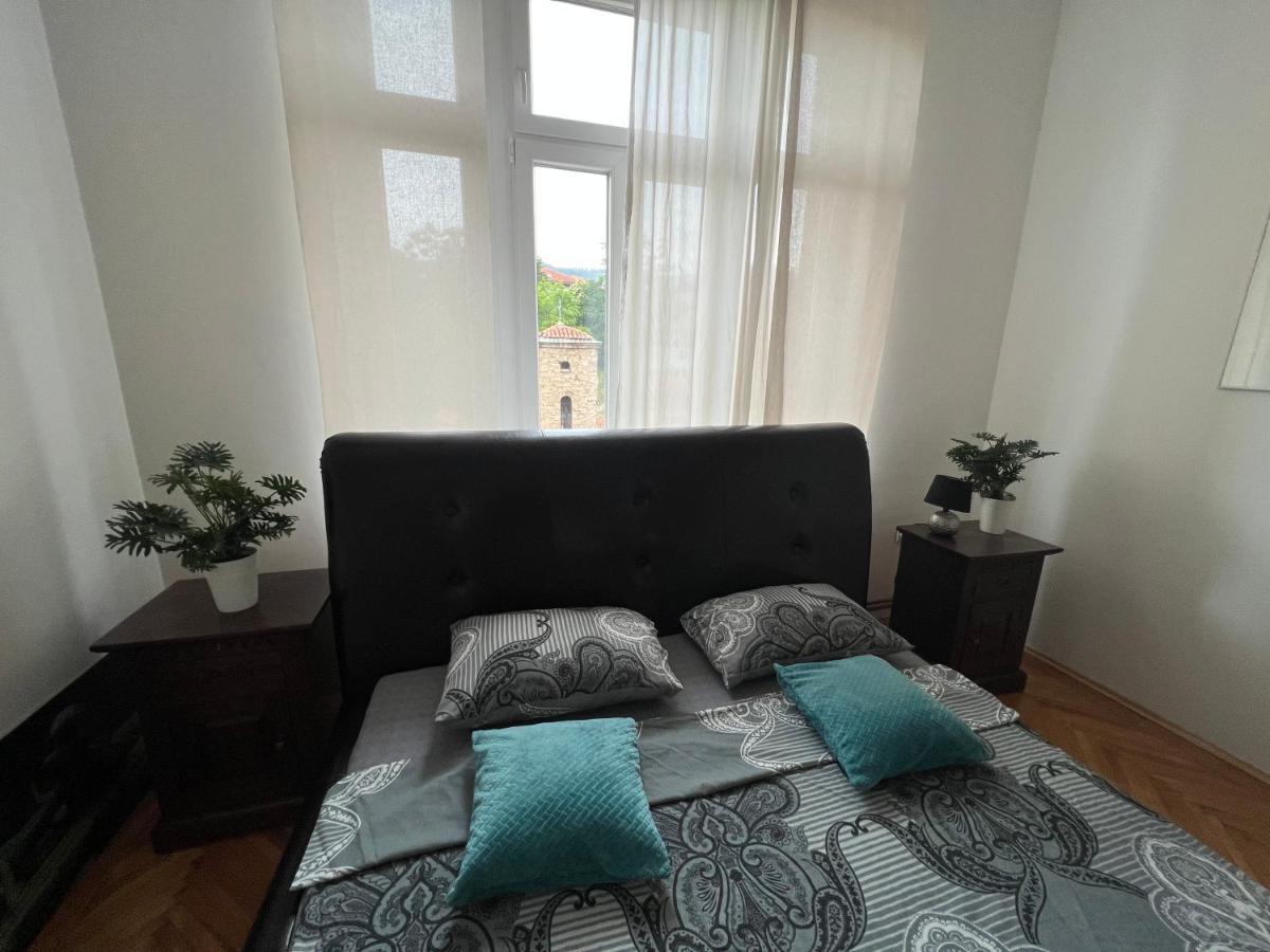 Apartman Happy Apartment ซาราเยโว ภายนอก รูปภาพ