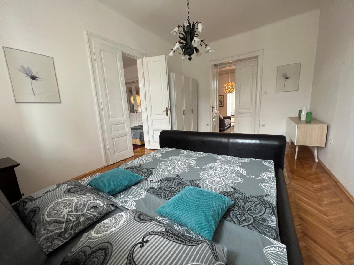 Apartman Happy Apartment ซาราเยโว ภายนอก รูปภาพ