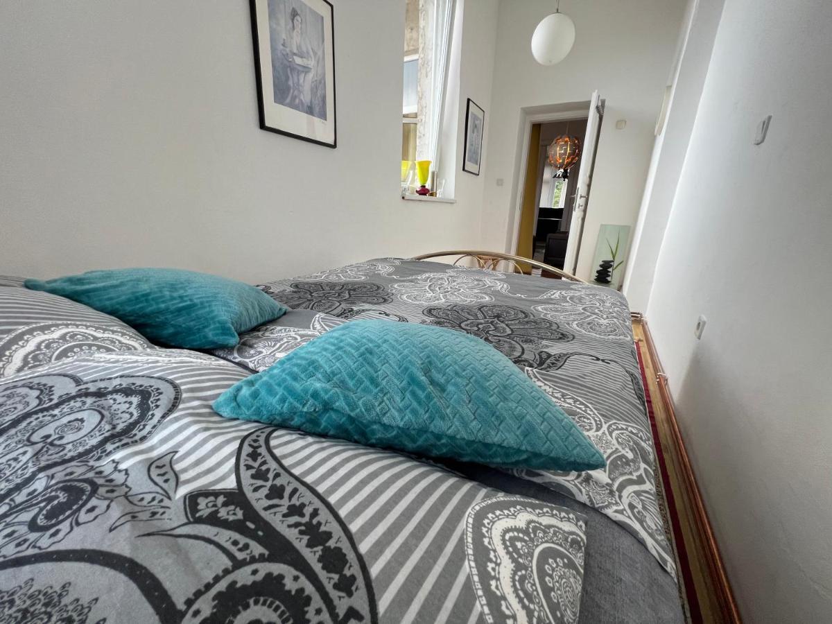 Apartman Happy Apartment ซาราเยโว ภายนอก รูปภาพ